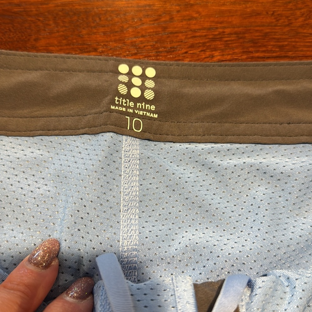 Title Nine Rogue Skort size 10 - Picture 7 of 13